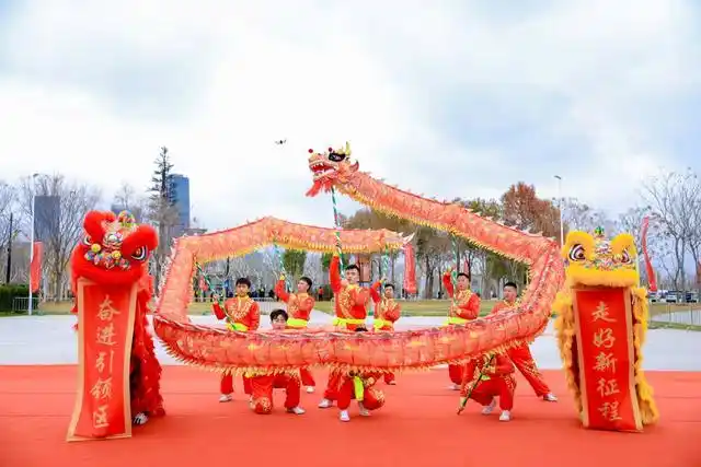 图片[2]-足不出“沪”看世界，浦东新区迎新健康走活动在前滩举行-三林塘