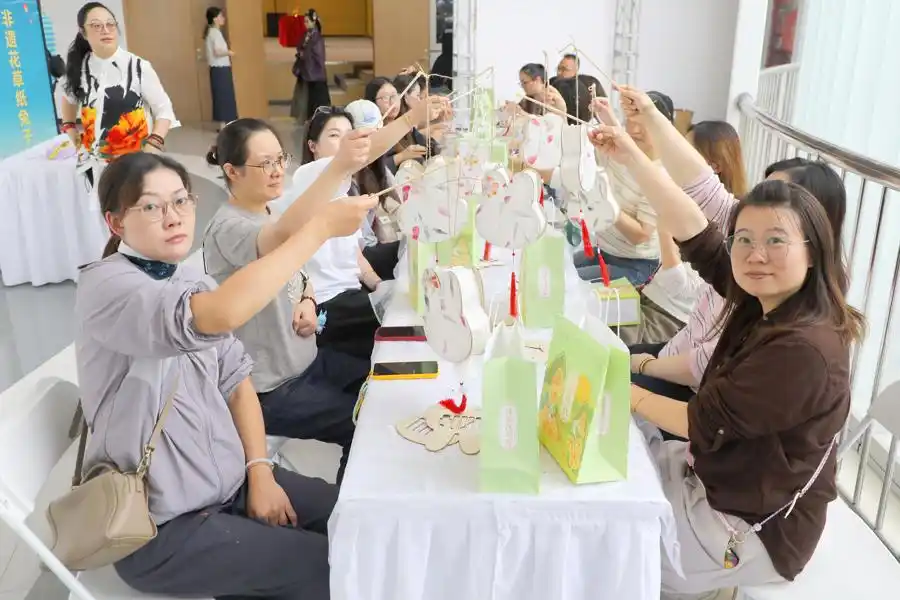 图片[2]-浦东绕龙灯、三林刺绣……十余项三林非遗集结亮相，喜迎中秋国庆-三林塘
